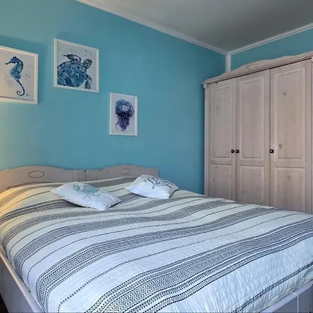 W17 0 N Apartment