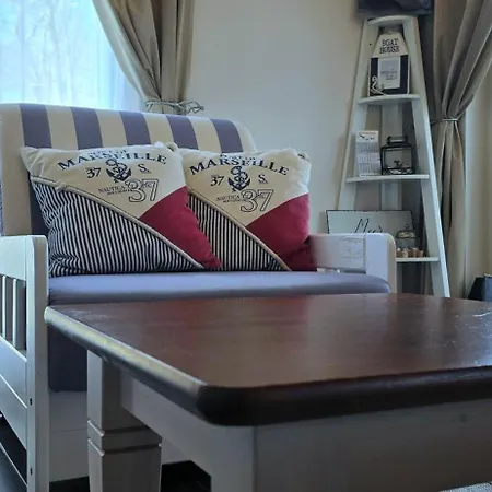 Apartment W17 0 N
